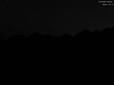 23 : 04