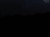 22 : 04
