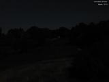 23 : 00
