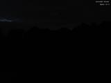 19 : 04