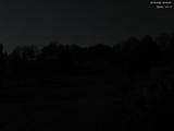 02 : 00