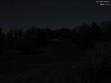 22 : 00