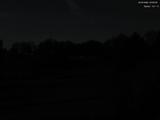 03 : 00