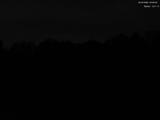 03 : 32