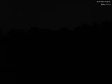 03 : 32