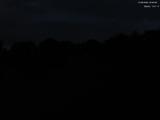 03 : 32