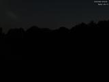 23 : 04