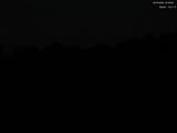 04 : 00