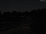 22 : 56