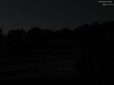 03 : 00