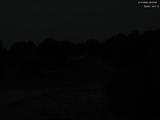 02 : 00
