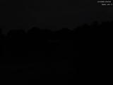 03 : 32