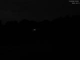 03 : 32