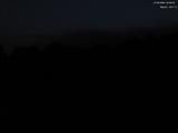 22 : 08