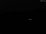 03 : 00