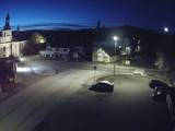04 : 44