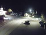 23 : 00