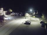02 : 00