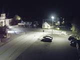 03 : 00