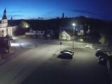 04 : 48