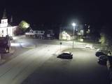 01 : 00