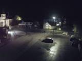 03 : 32