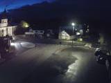 04 : 44