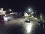 01 : 48