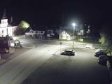 22 : 00