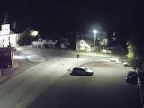 01 : 00