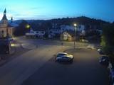 04 : 00