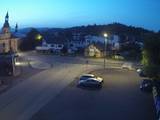04 : 00