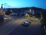 04 : 00