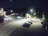 03 : 04