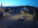 04 : 00