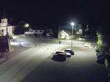 02 : 00
