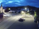 03 : 52