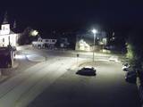 21 : 00