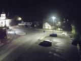 21 : 04