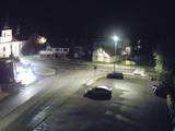 22 : 00
