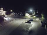 01 : 52