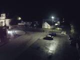 03 : 00