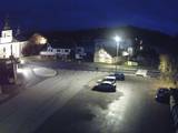06 : 00