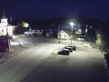 22 : 04
