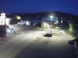 21 : 56