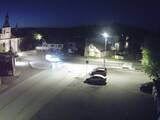 03 : 36