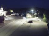 22 : 04