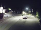 23 : 04