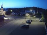 04 : 00
