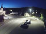 03 : 36